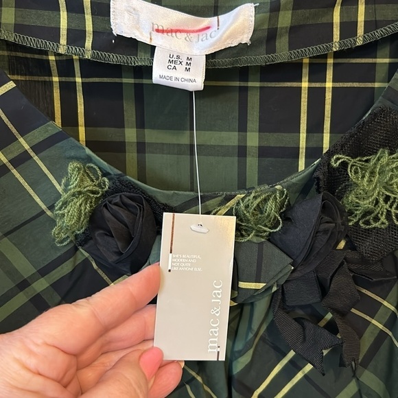 Mac & Jac short sleeve top camouflage colors babydoll sleeves and flare cut - Picture 6 of 12